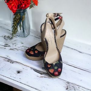 NWOT Jessica Simpson Women's Size 8 Cherry Print Twill Wedge Platform Sandals